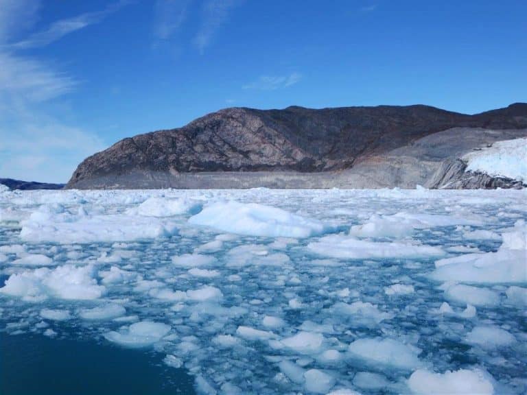 The Harmonious Fusion: Vibrations and Light in Therapy