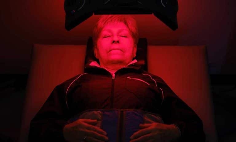 The Powerful Benefits of Red Light Therapy for Strength Trainers