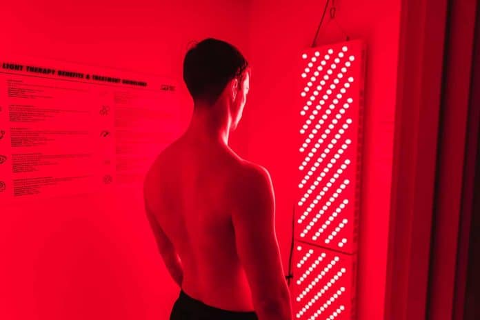 Optimizing Recovery: Red Light Therapy for Maximum Workout Benefits